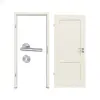 Zestaw drzwi wewnętrznych TM-2 Świerk skandynawski bezsęczny szczotkowane, białe, lakierowane drewno lite z ościeżnicą i klamką