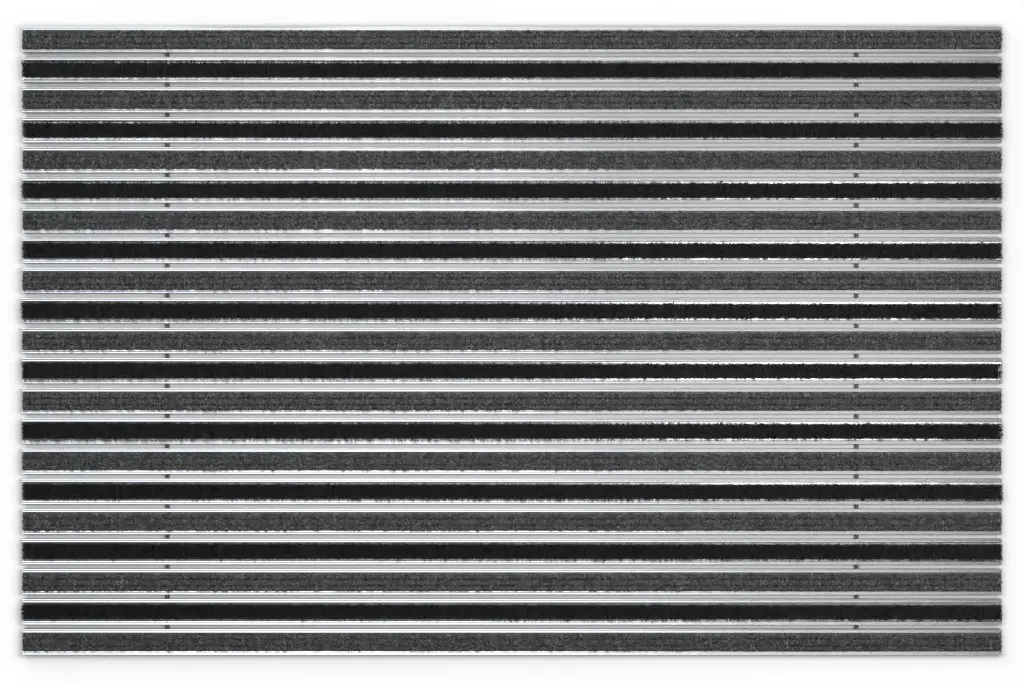 Widok z góry na matę z profilu aluminiowego KLASSIK ryps T03PP antracyt / Brush BL01 czarny - Entrada