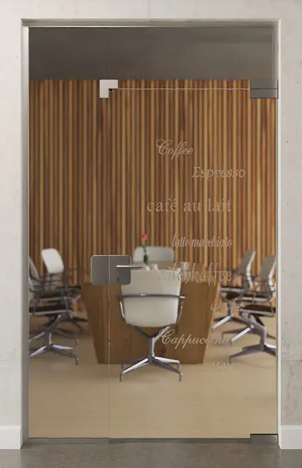 Zdjęcie drzwi całoszklanych z motywem Cafe 2 matowy, stałym elementem bocznym i naświetlem DORMA Mundus wariant 6 - Erkelenz