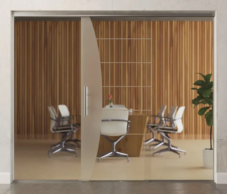 Zdjęcie matowych szklanych drzwi przesuwnych z motywem Amara i dwoma stałymi elementami bocznymi Sigma Flexible wariant 2 - Erkelenz