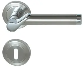 Elena-R chrom stal szlachetna komplet klamek na okrągłych rozetach TopSpeed - Südmetall