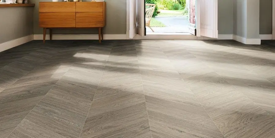 HARO Chevron 4VM dąb szary auth. TRITTY 200 Aqua LC plus panele laminowane