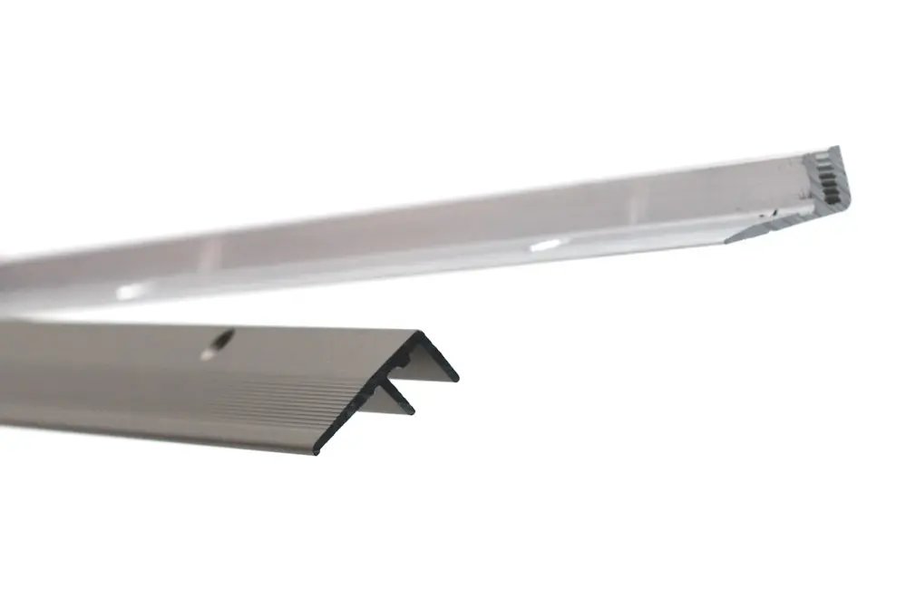 Widok listwy końcowej stal szlachetna (270cm) - Interio