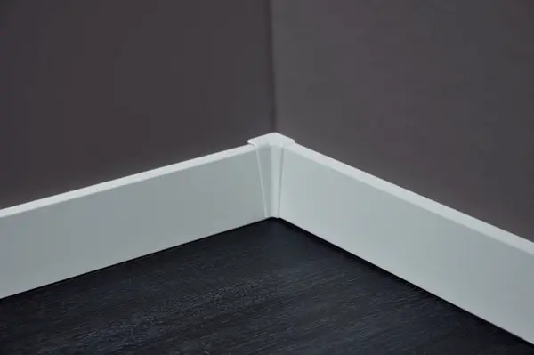 Neutralny narożnik wewnętrzny (biały) SKL 60 - ter Hürne