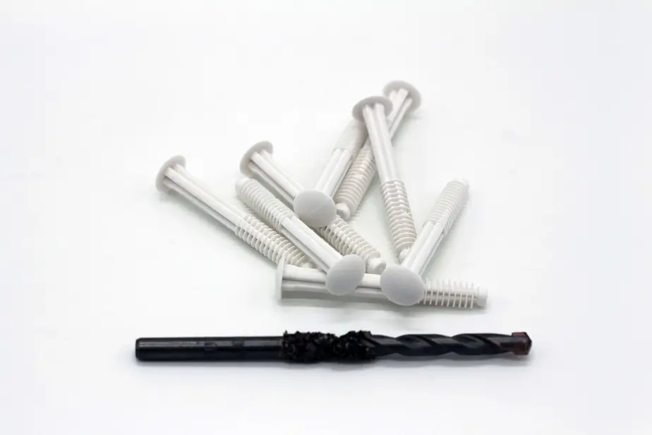 Quick-Fix białe kołki do listew z wiertłem - Interio