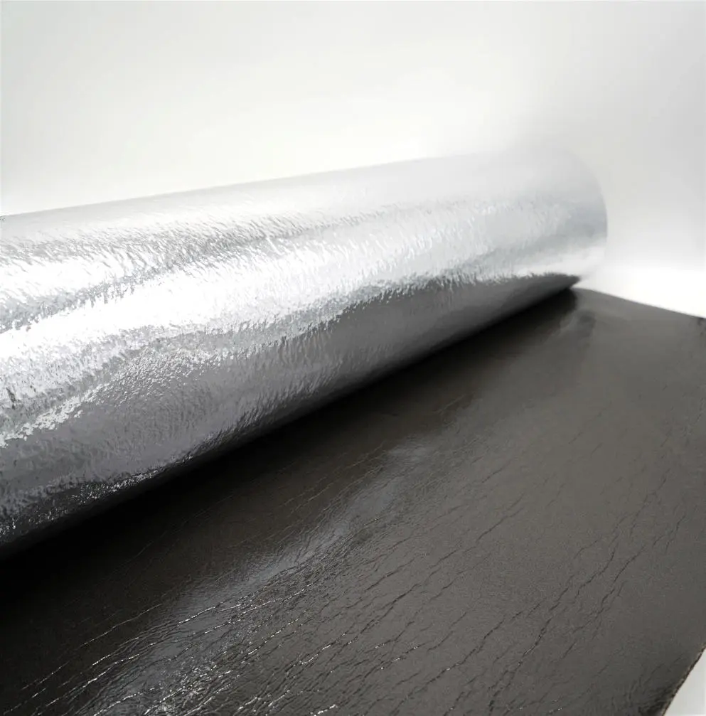 Perspektywa maty izolacyjnej z paroizolacją i taśmą klejącą (rolka 8,5 m²) - Interio