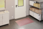 Milieubild Garage mit Metallregal, Schrank und Aluprofilmatte KLASSIK Rips T09PP rot - Entrada