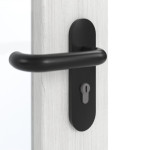 Detailansicht der Oberfläche von GARANT Rauchschutztür Authentic Grigio CePaL mit Lichtausschnitt LA-5 schlossseitig