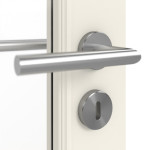 Detailansicht der Oberfläche von GARANT Doppelflügeltür Como Weißlack mit Lichtausschnitt CKL1/3 mit Zarge