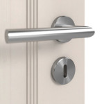 Detailansicht der Oberfläche von Doppelflügeltür TE-11 Fichte astig weiß pigmentiert lackiert Massivholz mit Zarge