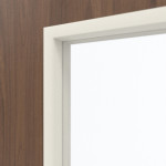 Detailansicht des Lichtausschnitts von WESTAG Doppelflügeltür Nussbaum Trentino NU 717 Portalit CPL mit Lichtausschnitt LA-40 inkl. Zarge