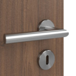 Detailansicht der Oberfläche von WESTAG Innentür Nussbaum Trentino NU 717 PortaLit CPL mit Lichtausschnitt LA-40