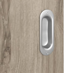 Detailansicht der Oberfläche von HÖRMANN Schiebetür Pure 2 Nordeiche Duradecor DesignLine mit Lichtausschnitt quer mit Lisene Steel 80