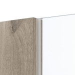 Detailansicht des Lichtausschnitts von HÖRMANN Schiebetür Pure 1 Nordeiche Duradecor DesignLine mit Lichtausschnitt mittig