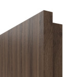 Detailansicht der eckigen Kante von HÖRMANN Doppelflügeltür Pure 2 Alpineiche Duradecor DesignLine mit Lichtausschnitt quer mit bündiger Lisene Plain 80-7 mit Zarge