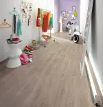 Ansicht Milieubild Wohnbereich von Belfort Eiche silber Landhausdiele Classic HOME Laminat - Egger