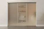 Frontansicht von Bukarest Motiv klar Glasschiebetür mit zwei festen Seitenteilen Sigma Flexible Variante 2 - Erkelenz