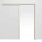 Frontansicht von CLASSEN Schiebetürsystem Weiß RAL 9010 CPL vor der Wand laufend mit Zarge