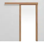 Frontansicht von LEBO Schiebetürsystem vor der Wand laufend Euro Eiche geplankt Matt Echtholzfurniert inkl. Zarge