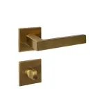 INTERSTEEL Zimmertürgarnitur Q 05 Messing matt mit Quadratrosette WC innen