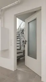 Detail-Milieuansicht von Innentür-Set Stahl mit Feuerschutzfunktion H16-1 OD mit Rechteckverglasung Ausschnitt 3 inkl. Eckzarge - Hörmann