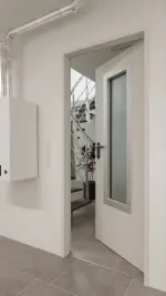 Detail-Milieuansicht von Innentür-Set Stahl mit Feuerschutzfunktion T90-1 FSA-62 mit Rechteckverglasung Ausschnitt 3 inkl. Umfassungszarge - Teckentrup