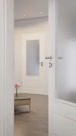 CloseUp-Milieuansicht von LEBO Innentür Kopenhagen 41 Weißlack mit Lichtausschnitt 1 LA