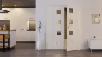Front-Milieuansicht von CLASSEN Doppelflügeltür Modena 4 LA 3/4 Esche Weiß 3D Look inkl. Zarge mit Lichausschnitt