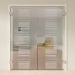 Relation-Ansicht von GARANT Ganzglas Doppelflügeltür Linea 1 Siebdruck-Veredelung