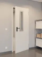 CloseUp-Milieuansicht von Komplettset Stahl Mehrzwecktür DW 42-1 mit Rechteckverglasung Ausschnitt 1 inkl. Eckzarge - Teckentrup