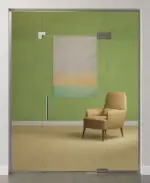 Bild von Float klar Glaspendeltür mit zwei festen Seitenteilen und Oberlicht DORMA Mundus BTS Variante 9 - Erkelenz