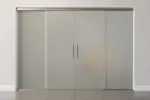 Frontansicht 2 von Vollflächig matt 2-flg. Glasschiebetür mit zwei festen Seitenteilen Sigma Flexible Variante 3 - Erkelenz