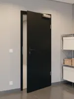 CloseUp-Flur-Milieuansicht von GARANT Rauchschutztür 0901-60 Black Resopal