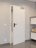 CloseUp-Flur-Milieuansicht von GARANT Rauchschutztür Quer Authentic Grigio GCK08