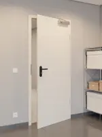 CloseUp-Flur-Milieuansicht von GARANT Rauchschutztür Quer Authentic Perl GCK08