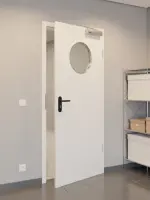 CloseUp-Flur-Milieuansicht von GARANT Rauchschutztür Weiß Struktur Premium GCK08 mit Lichtausschnitt LA-13