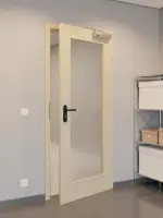 CloseUp-Flur-Milieuansicht von GARANT Rauchschutztür Natura Ahorn CePaL mit Lichtausschnitt LA-2