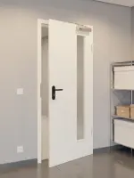 CloseUp-Flur-Milieuansicht von GARANT Rauchschutztür W980ST15 Platinweiß GHK08 mit Lichtausschnitt LA-4 bandseitig