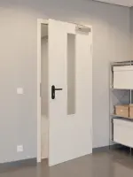 CloseUp-Flur-Milieuansicht von GARANT Rauchschutztür Authentic Perl CePaL mit Lichtausschnitt LA-5 mittig