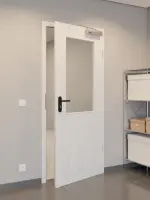 CloseUp-Flur-Milieuansicht von GARANT Rauchschutztür Authentic Grigio CePaL mit Lichtausschnitt LA-6