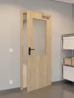 CloseUp-Flur-Milieuansicht von GARANT Rauchschutztür Authentic Risseiche CePaL mit Lichtausschnitt LA-6