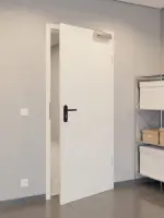 CloseUp-Flur-Milieuansicht von GARANT Rauchschutztür Weißlack 9010 GHK08