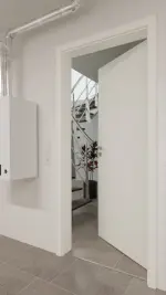 Detail-Milieuansicht von GARANT Wärmeschutztür W1000ST3 Premium Weiß GHK08