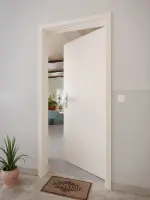 CloseUp-Milieuansicht von GARANT Wohnungseingangstür Authentic Perl CePaL