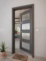 CloseUp-Milieuansicht von GARANT Wohnungseingangstür 10622-60 Ebony CePaL mit Lichtausschnitt LA-11