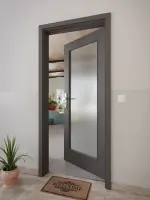 CloseUp-Milieuansicht von GARANT Wohnungseingangstür 10622-60 Ebony CePaL mit Lichtausschnitt LA-2