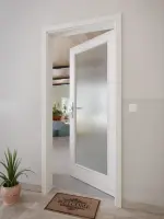 CloseUp-Milieuansicht von GARANT Wohnungseingangstür Quer Authentic Grigio GCK08 mit Lichtausschnitt LA-3