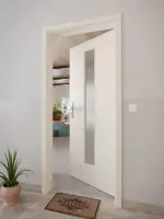 CloseUp-Milieuansicht von GARANT Wohnungseingangstür Quer Authentic Perl GCK08 mit Lichtausschnitt LA-4 mittig