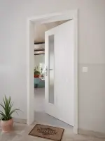 CloseUp-Milieuansicht von GARANT Wohnungseingangstür Authentic Grigio GCK08 mit Lichtausschnitt LA-4 schlossseitig