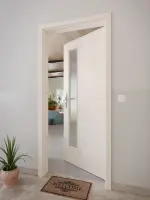 CloseUp-Milieuansicht von GARANT Wohnungseingangstür Quer Authentic Perl GCK08 mit Lichtausschnitt LA-4 schlossseitig